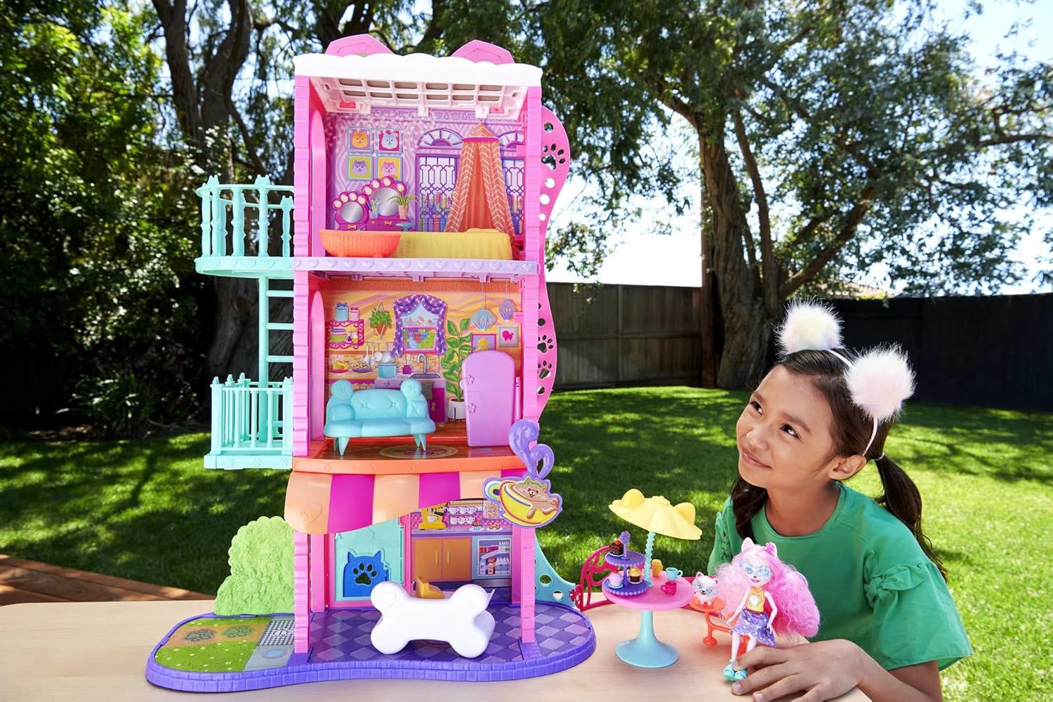 Mattel Enchantimals: Miejskie historie - Miejski dom i kawiarnia (HHC18)